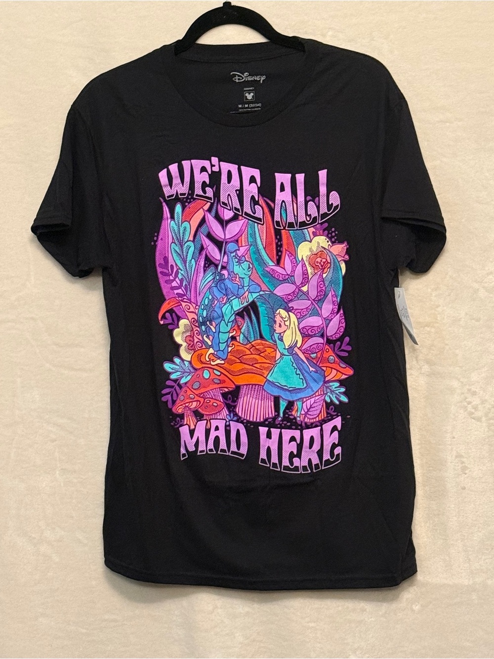 Disney Alice in Wonderland We’re All Mad Here T-Shirt Medium Black NWT